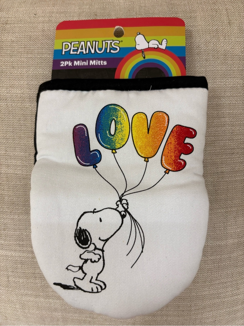 Peanuts Snoopy Love Mini Oven Mitts